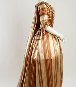 1770, Robe à la francaise, Metropolitan Museum, New York