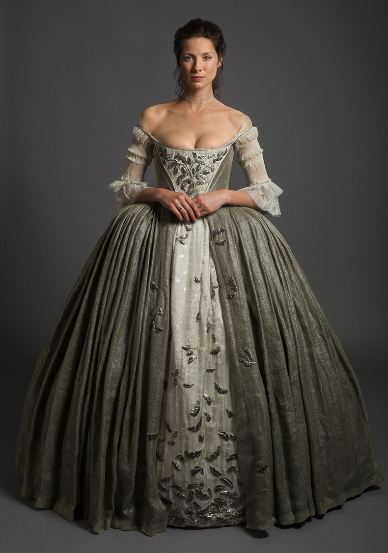 Outlander . Season 1 . Claires weddingdress